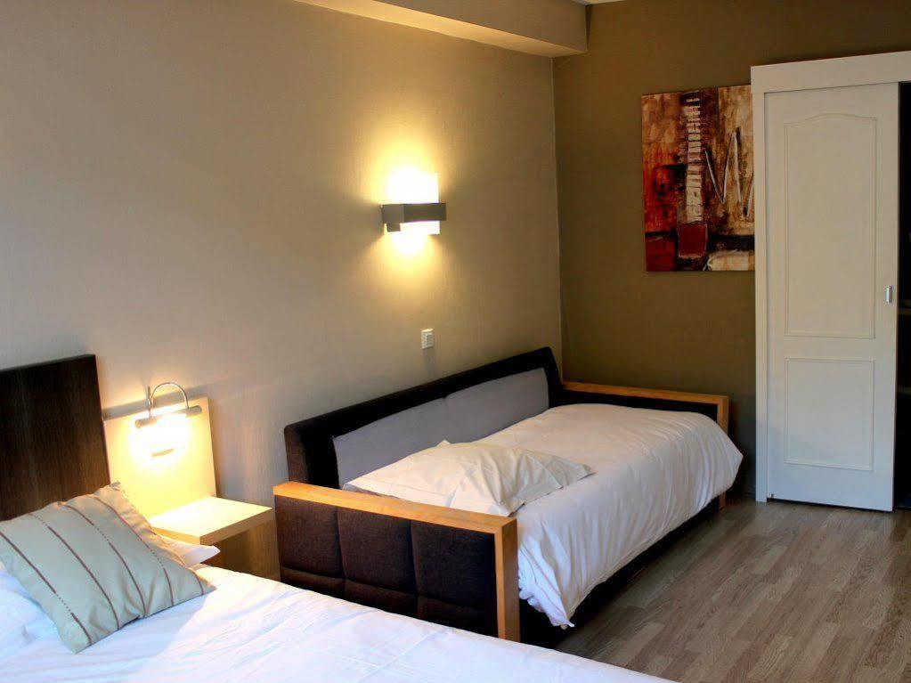 Logis Hotel Les Cimes Argeles-Gazost ภายนอก รูปภาพ